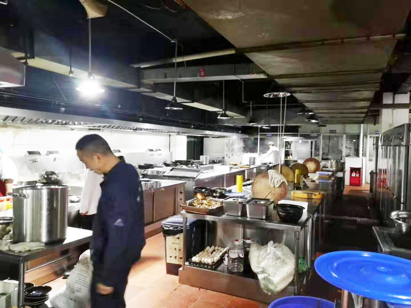 学校好色先生免费在线观看设备