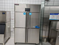 幼儿园好色先生免费在线观看设备厂家告诉你商用冰柜的保养和安全注意事项